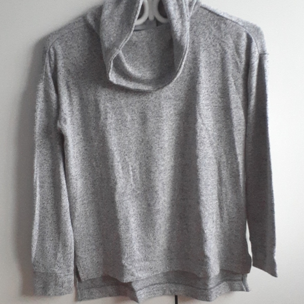 2/$10.00 Grey cowl neck long sleeve sweater Children's Place size 10-12
